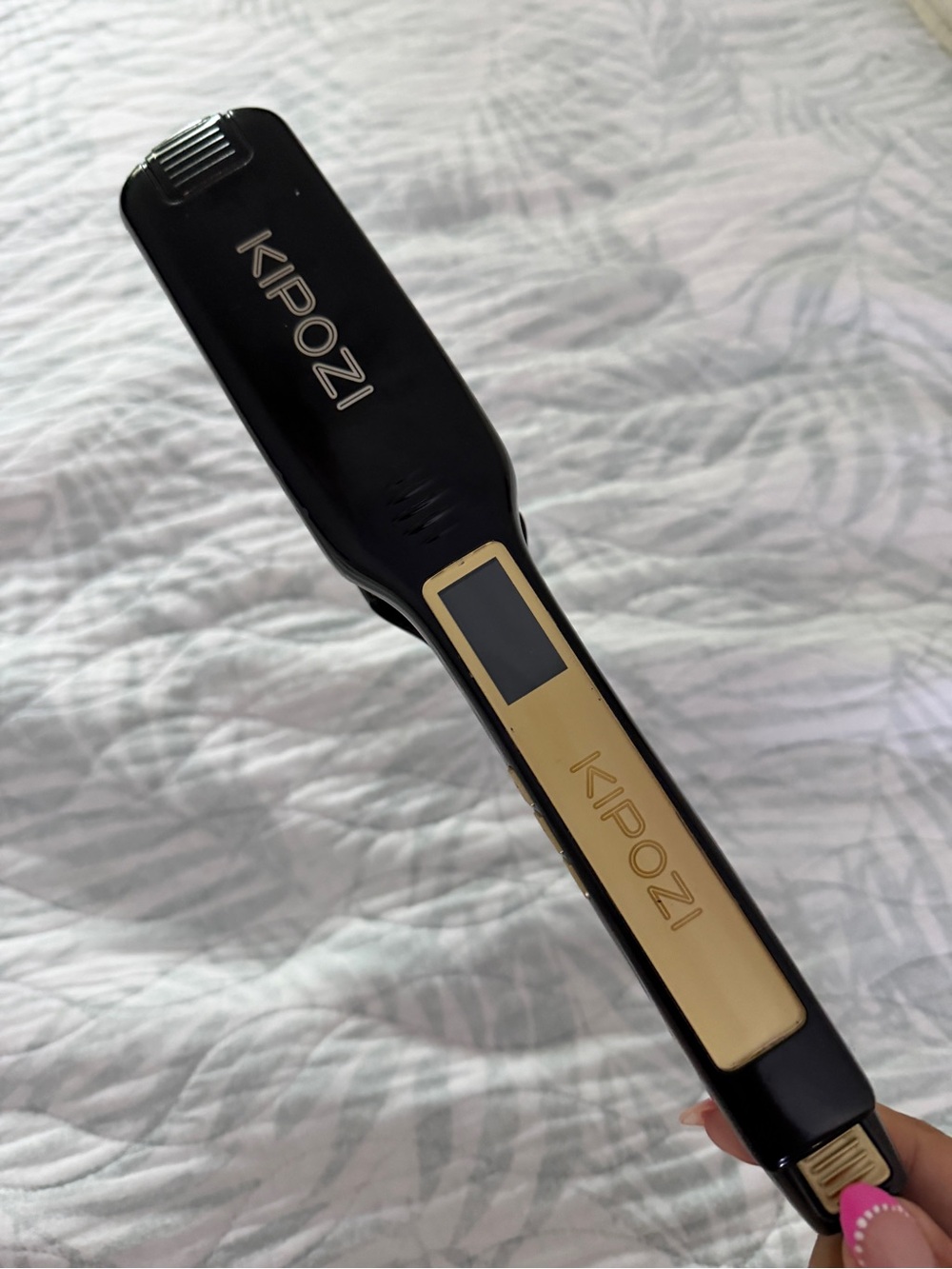 Kipozi Black & Gold Hair Straightener - Sleek Professional Flat Iron